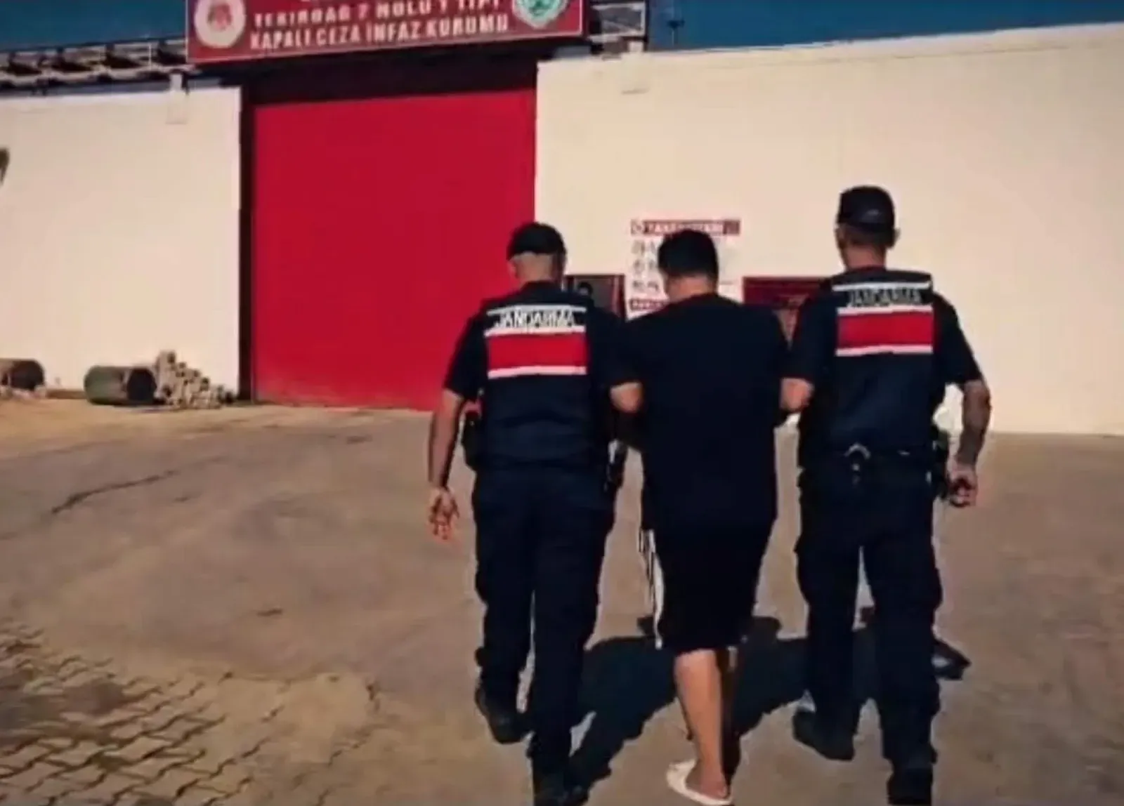 Şarköy’de 16 yıl hapis cezasıyla aranan hükümlü yakalandı