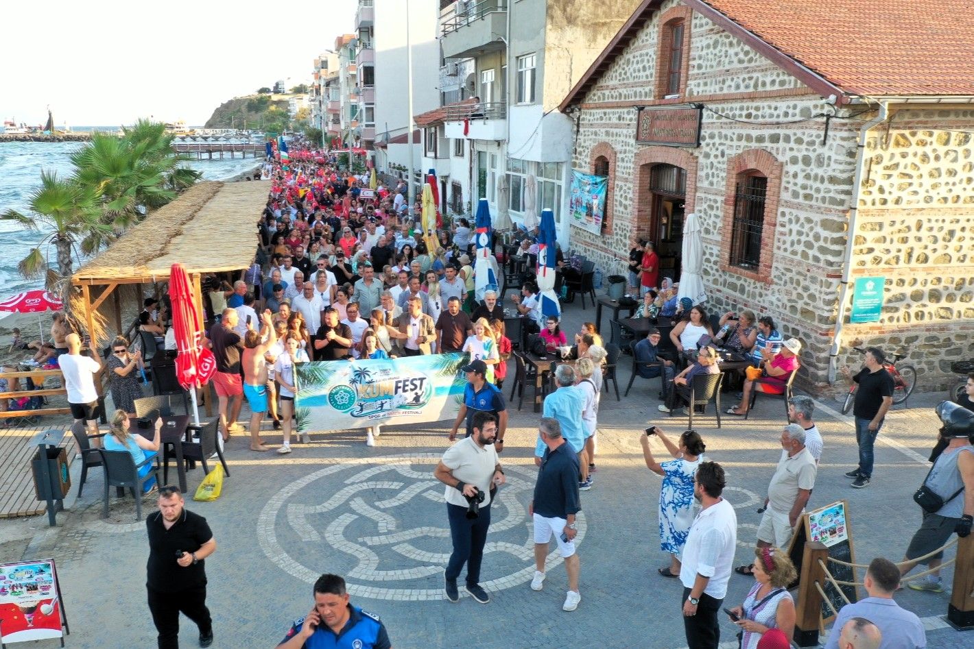 KUMFEST görkemli kortejle başladı