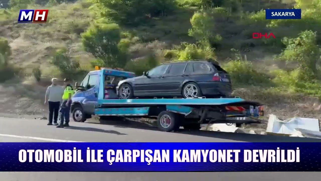 Otomobil ile çarpışan kamyonet devirldi