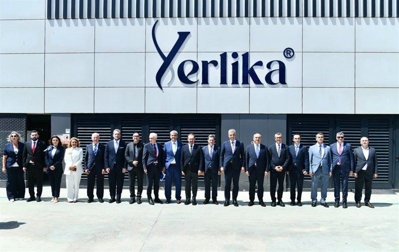 Bakan Memişoğlu, Çerkezköy’deki ilaç fabrikalarını ziyaret etti