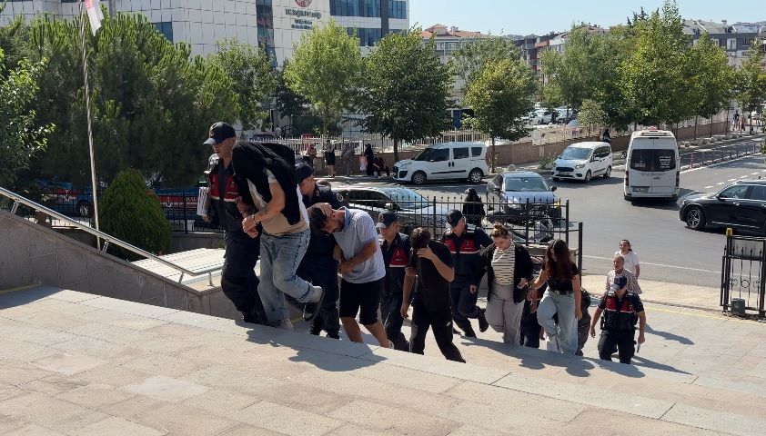 7 şüpheli tutuklanarak cezaevine gönderildi