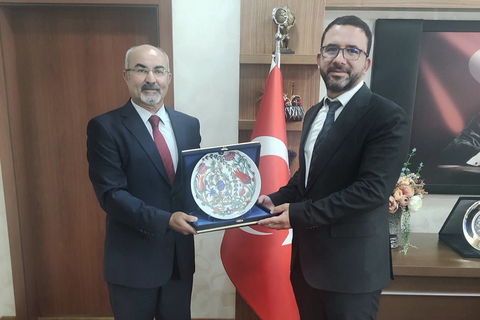 Üstündağ'dan Sağlık Bakanlığı ve SGK yöneticilerine ziyaret
