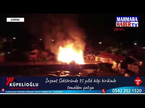 Tek katlı metruk ev alev alev yandı