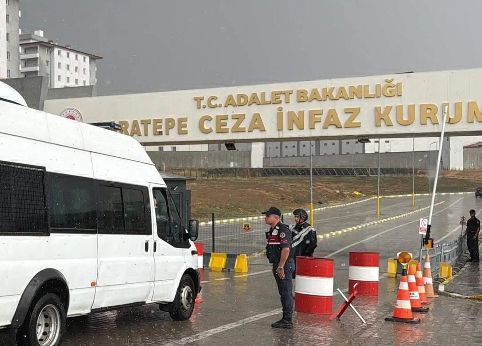 Oğuzhan Uğur, Çorlu'daki cezaevine konuldu