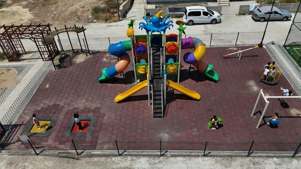 Büyükşehirden Mevlana Mahallesi’ne oyun ve spor alanı