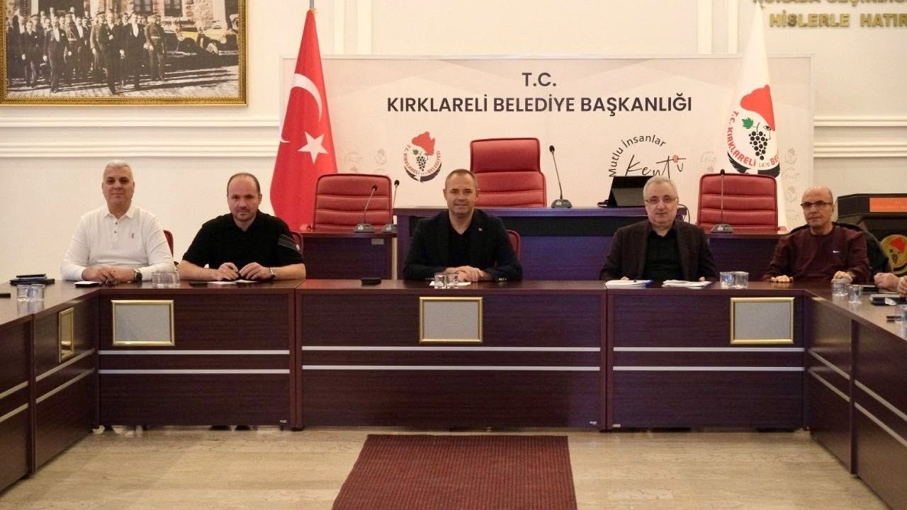 Kırklareli Belediyesi’nde hafta sonu mesaisi