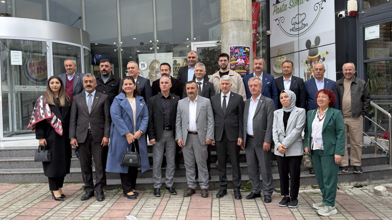 Akın Yılmaz muhtarları kahvaltıda ağırladı