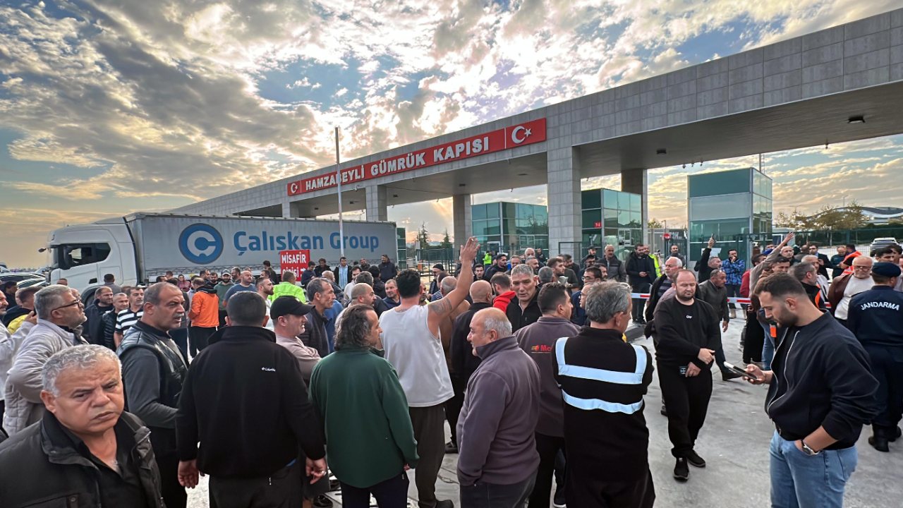 Hamzabeyli’de TIR’lar sınır kapısını kapattı: 3 saatlik eylem