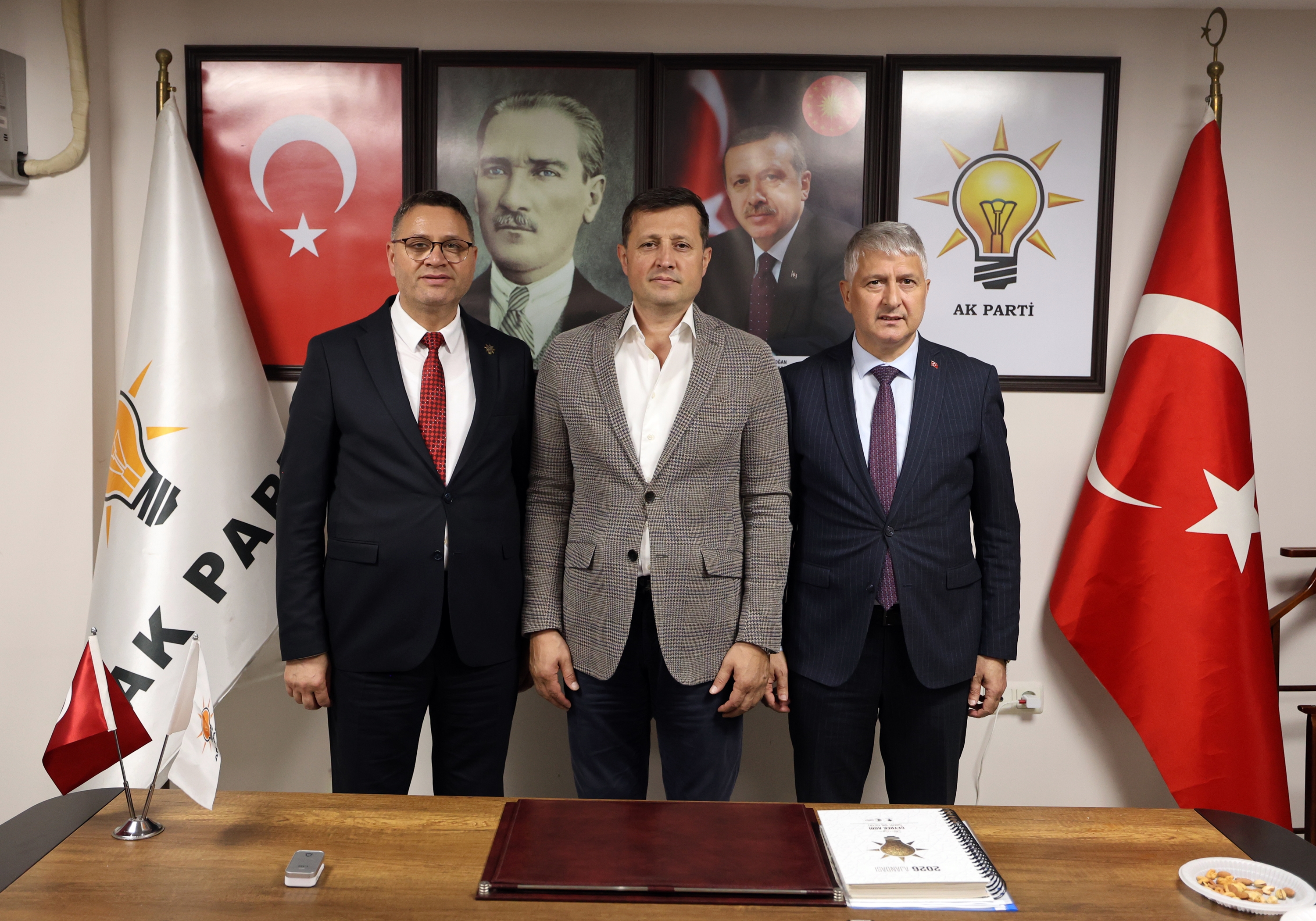 Akay’dan eski partisine sert mesaj: Sokak sokak anlatacağız 