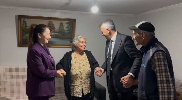 Vali Sezer’den Dünya Yaşlılar Günü’nde anlamlı ziyaret