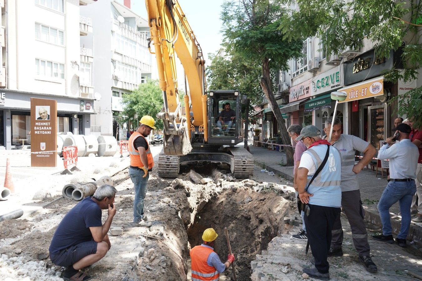 Alt ve üstyapı çalışmaları devam ediyor