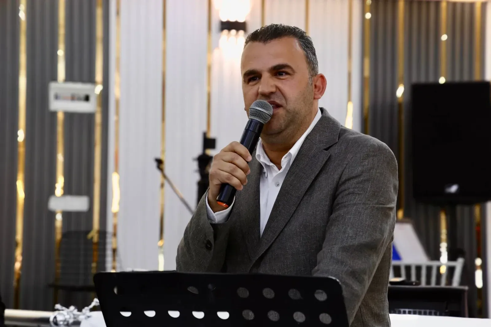 “TESKİ Müdürü telefonları açmıyor ama vatandaştan fırçayı biz yiyiyoruz”