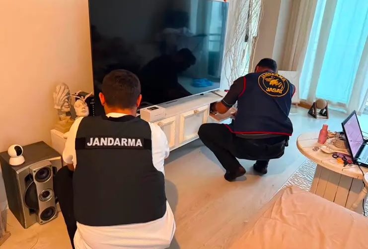 MİT kredi kartı şebekesini çökertti