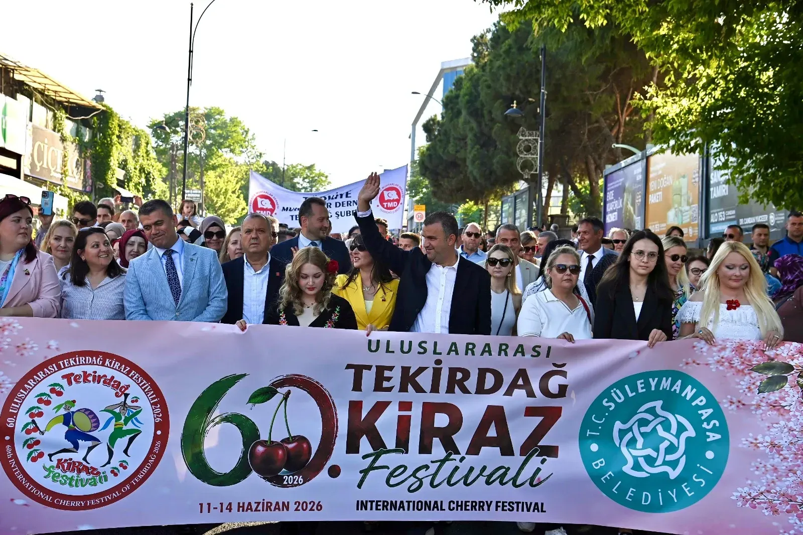 Kiraz Festivali’ne görkemli açılış
