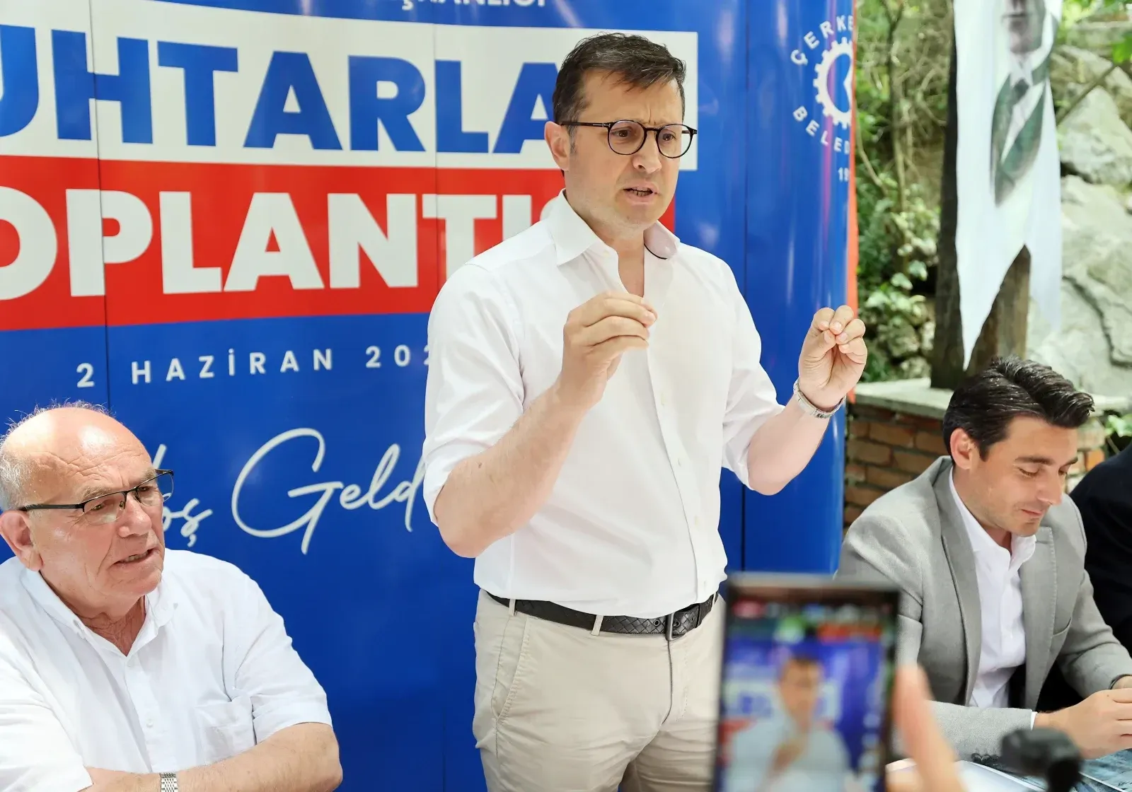 Akay: Nasihat dinleyecek hâlimiz de vaktimiz de yok