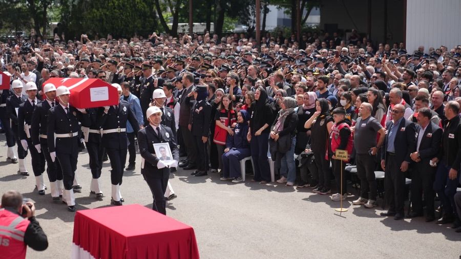 Şehit polislerimize son görev