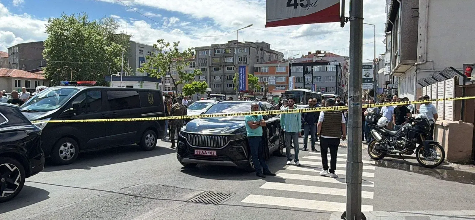 Silahlı kavga ihbarına giden polislere ateş açıldı: 2 polisimiz şehit oldu