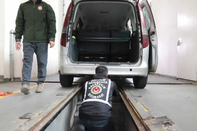 Sınır kapılarında nefes kesen operasyon: 659 kilo uyuşturucu ele geçirildi
