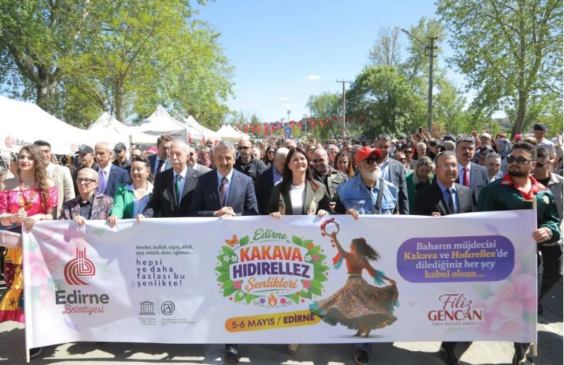 Kakava Hıdırellez Şenlikleri yoğun katılımla başladı
