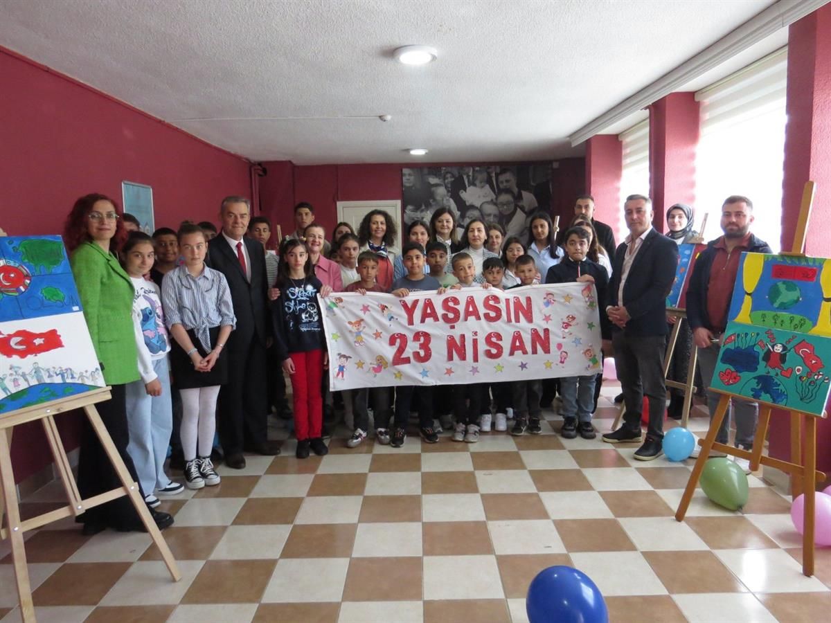 Çocukların bayram coşkusuna ortak oldular