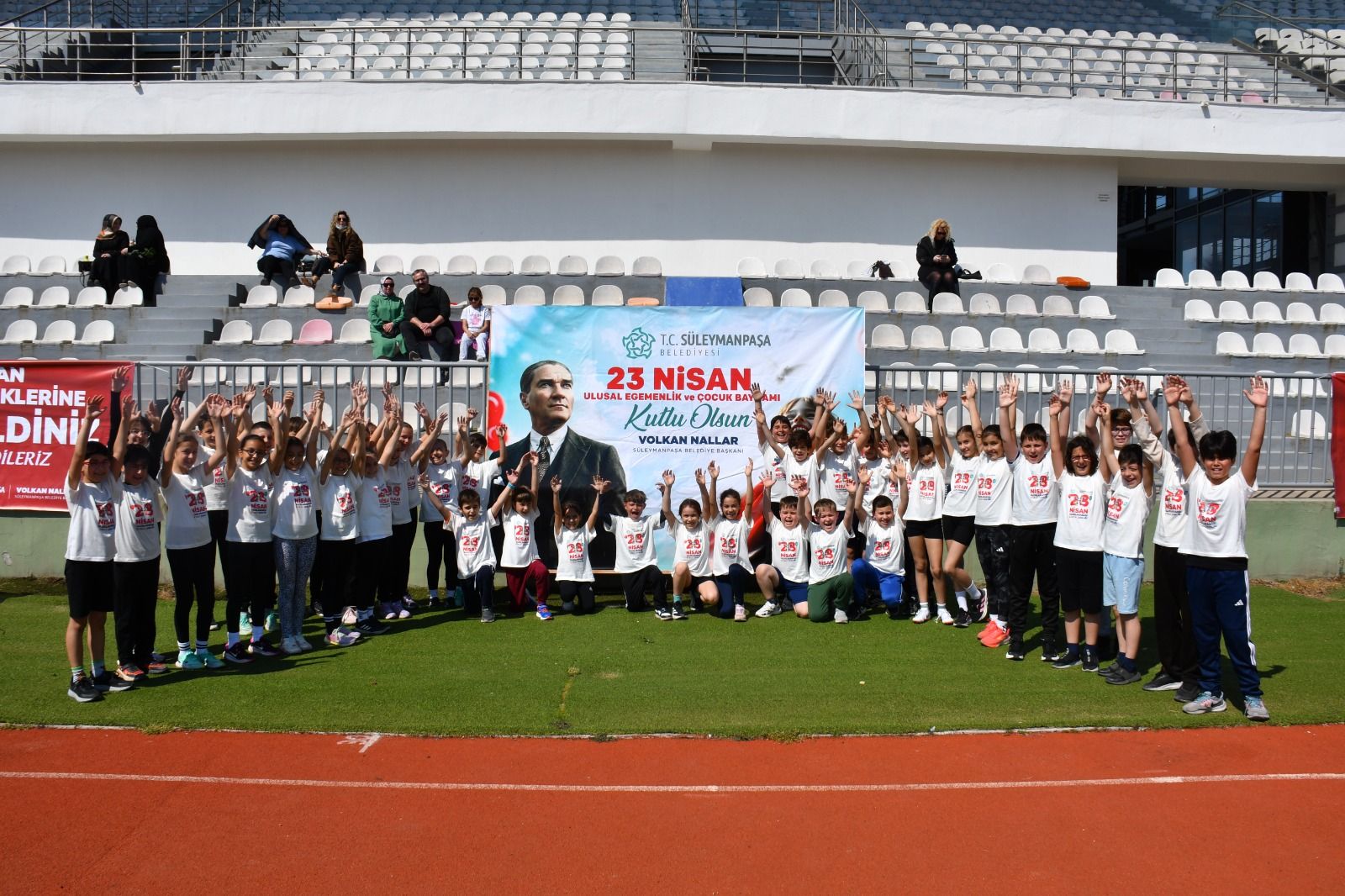 23 Nisan turnuvalarında mücadele ettiler