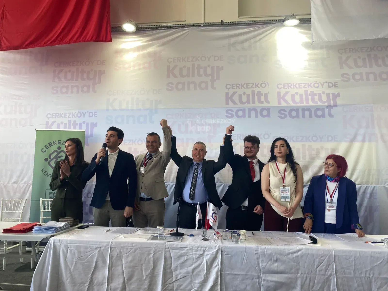 Kent Konseyi’nde Volkan Kuru 3 oy farkla yeniden başkan