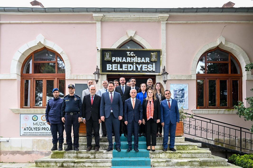 Vali Turan, Pınarhisar’da kongre açılış programına katıldı