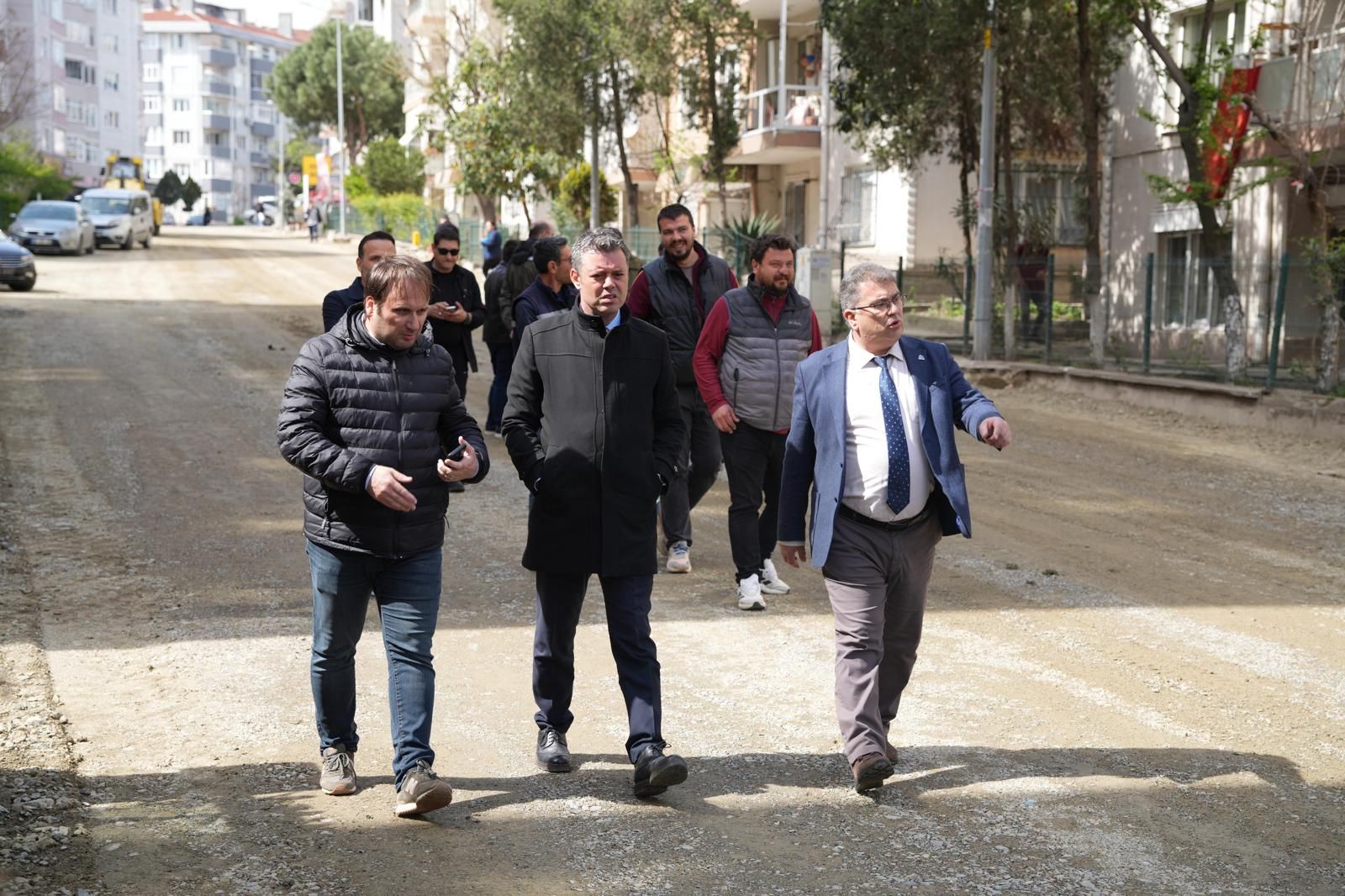 Sarıkurt, proje ve altyapı çalışmalarını inceledi