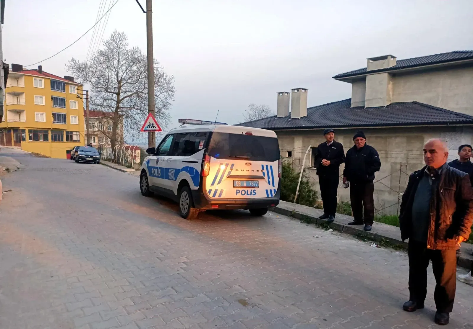 Yalnız yaşayan adam, evinde ölü bulundu