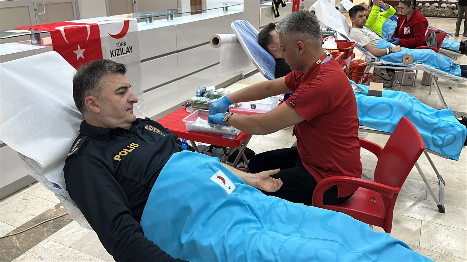 Edirne polisinden kan bağış kampanyası