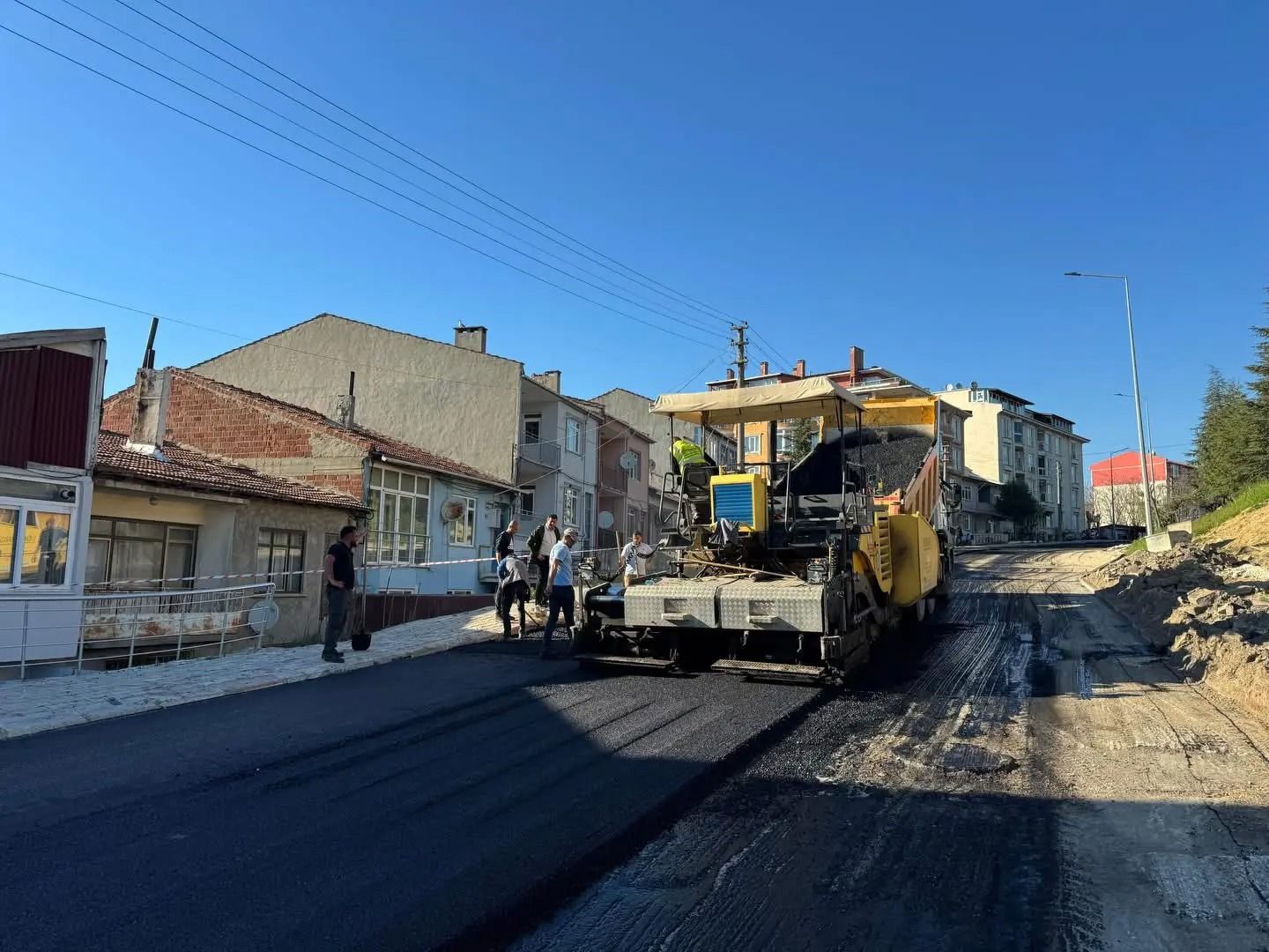 Altyapısı tamamlanan bölgelerde üstyapı çalışmaları başladı