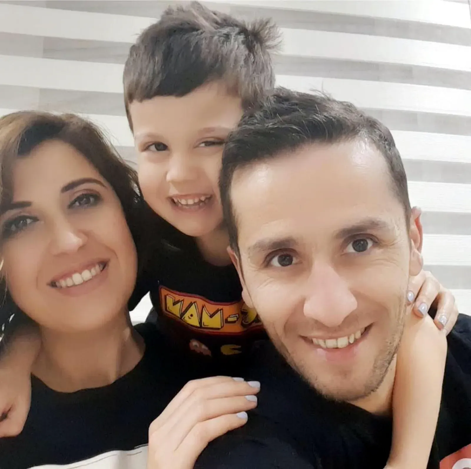 Eşi ve oğlunu öldürüp intihara kalkışan sanığın, yargılanmasına devam edildi
