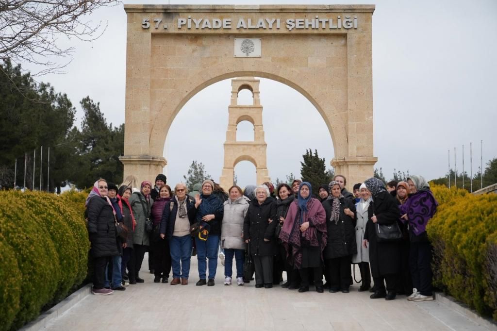 Büyükşehirden Çanakkale Şehitlik Abidesi Gezisi