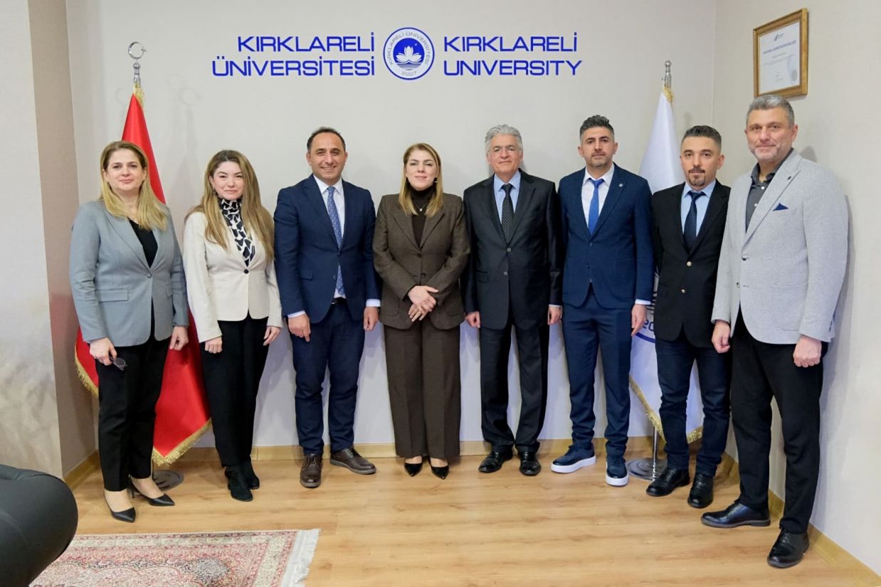 Gençlik ve Spor Müdürlüğü’nden Rektör Ak’a ziyaret