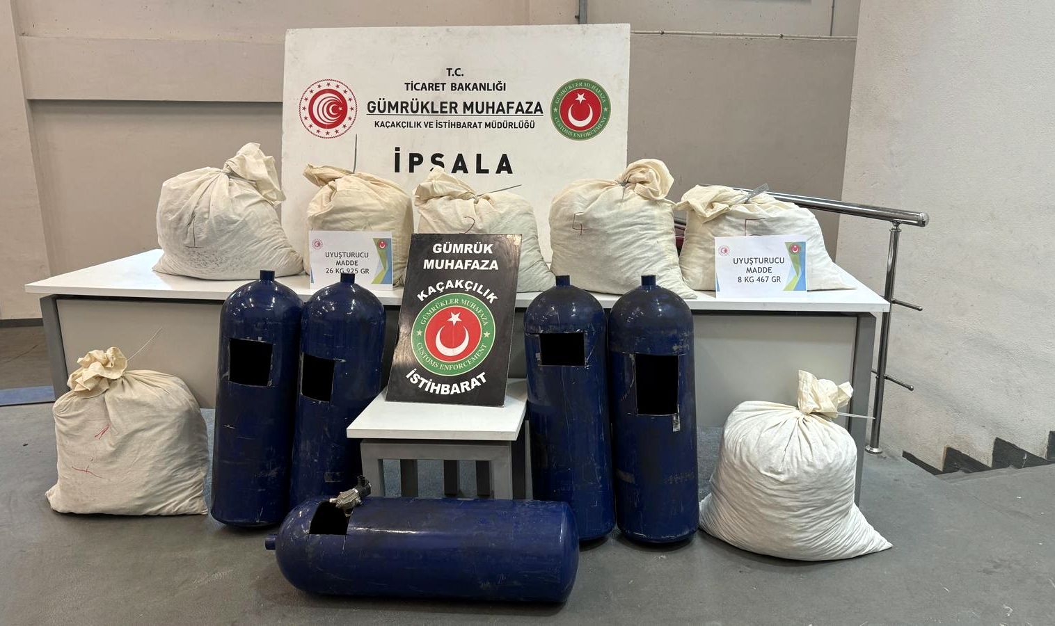 Sınır kapısında 35 kilo uyuşturucu ele geçirildi