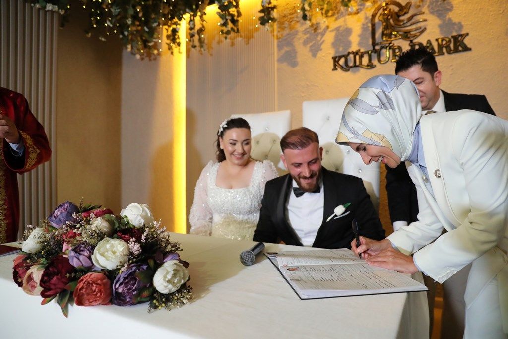 Genç çiftlere sağlanan destek 10 milyar lirayı aştı
