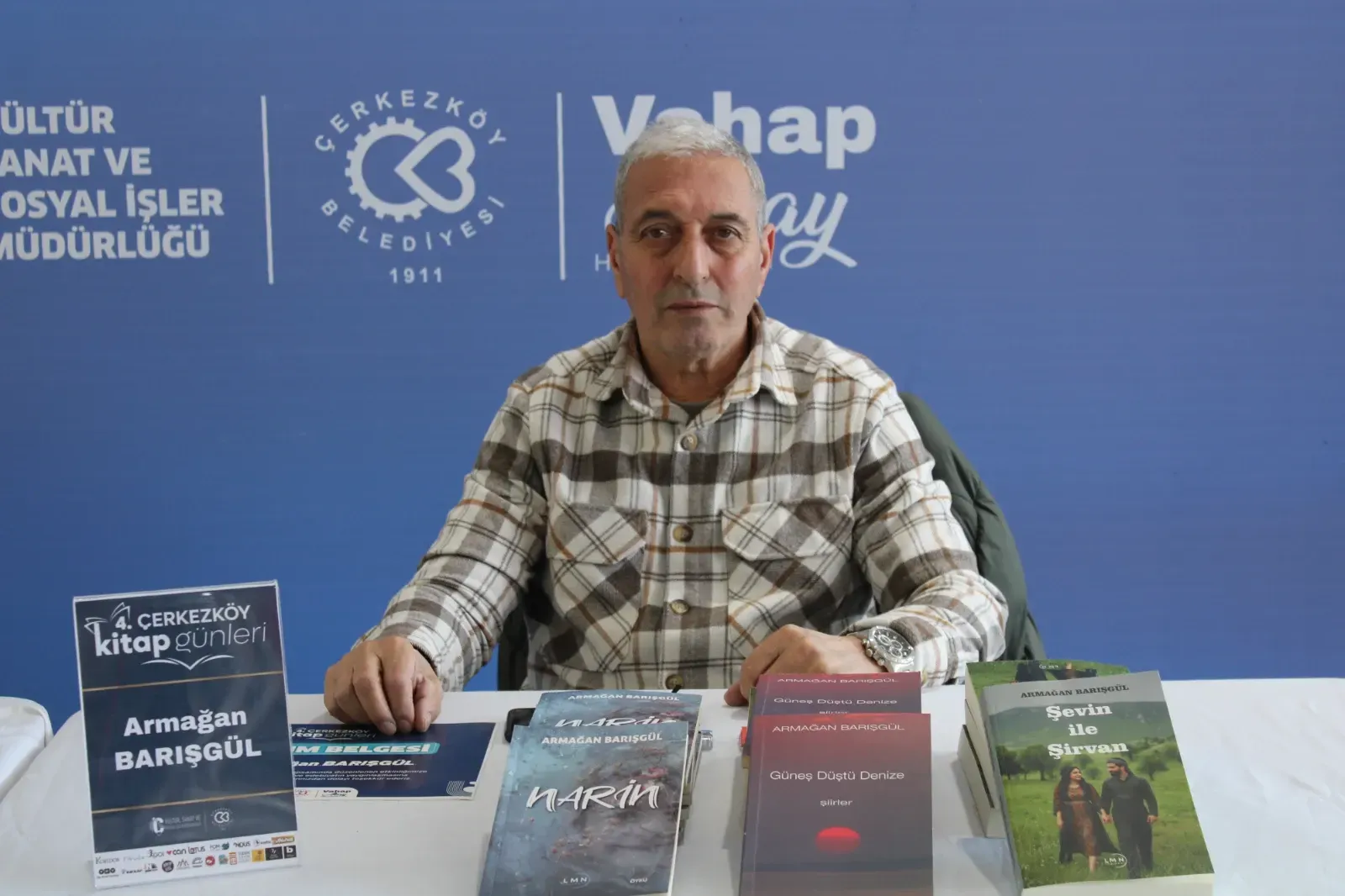 Yazar Armağan Barışgül, kitapseverlerle buluştu
