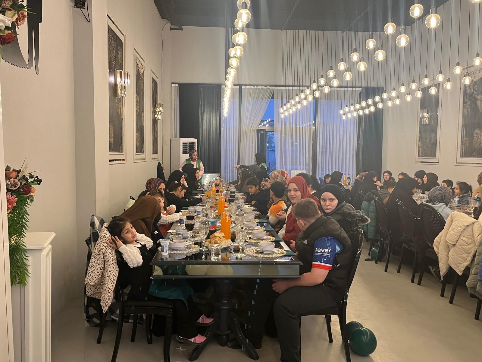 Çerkezköy İHH’dan gönülleri ısıtan iftar