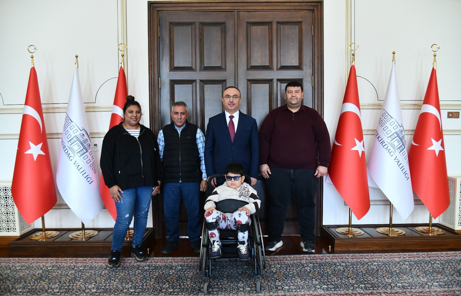 SMA Tip 2 Hastası Hulusi ve ailesinden Vali Soytürk’e ziyaret