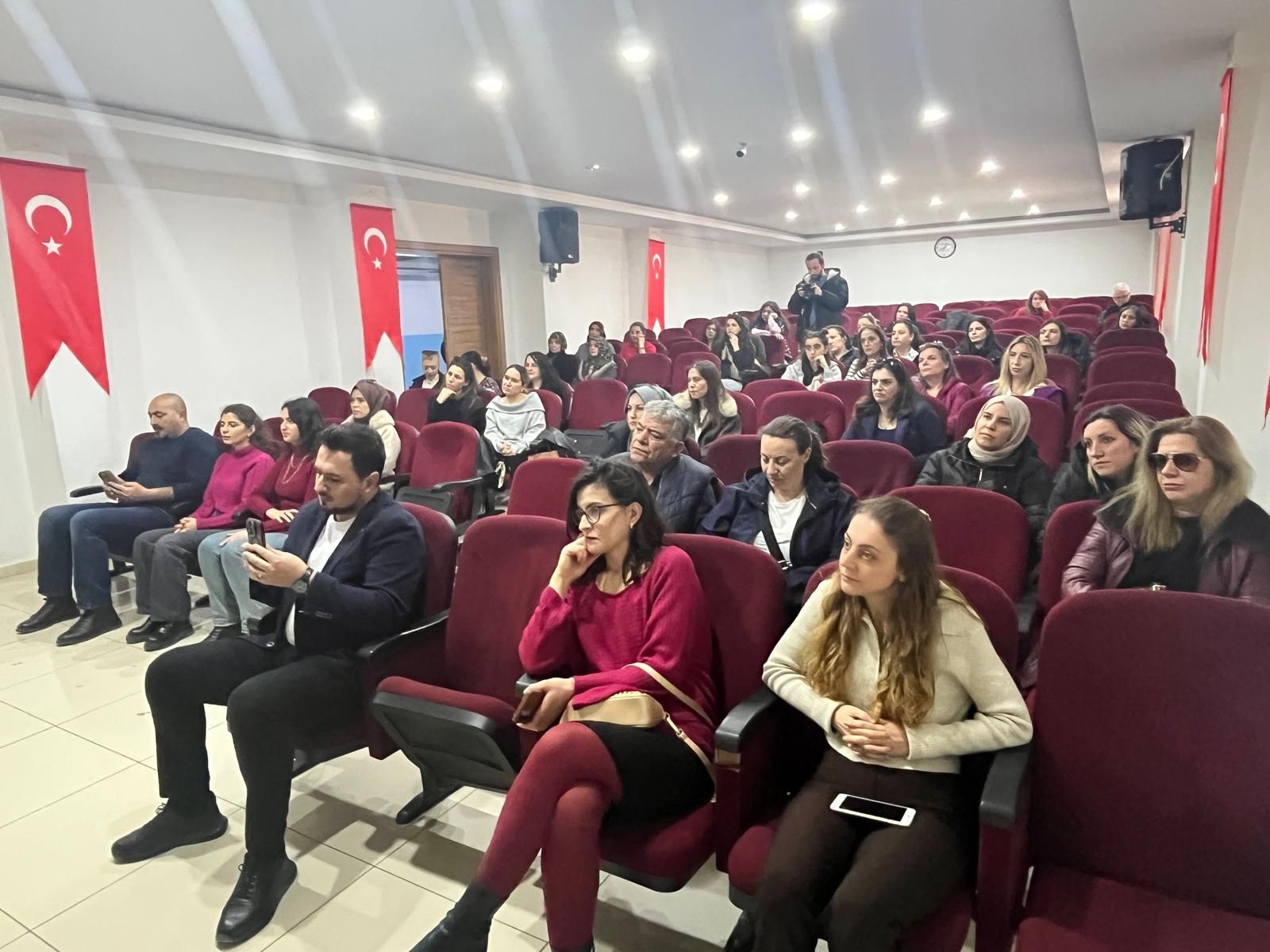 Çerkezköy’de velilere psikolojik farkındalık semineri