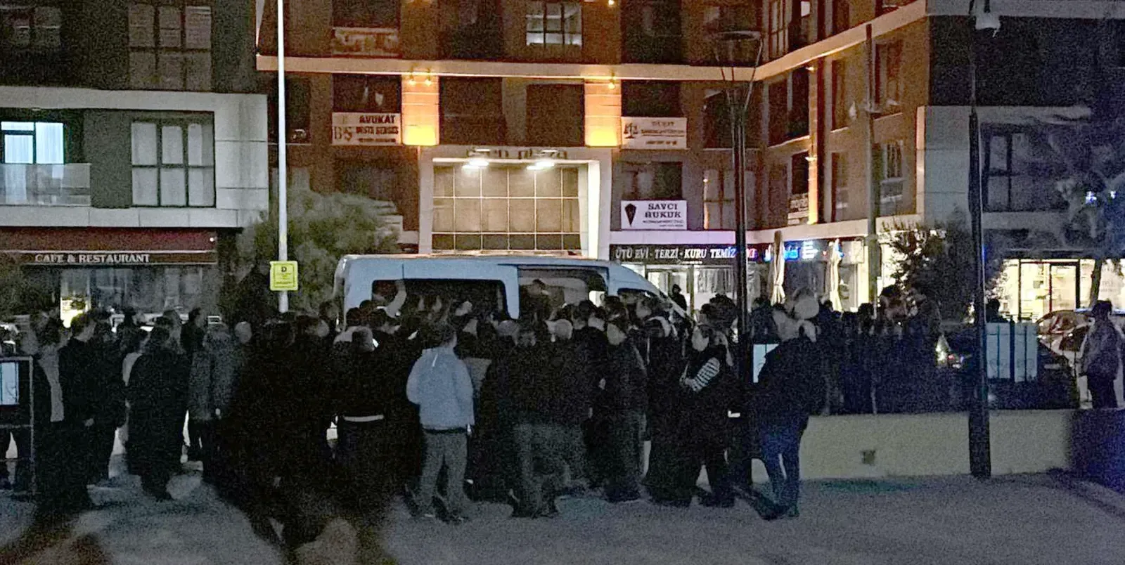 İmar usulsüzlüğü operasyonunda 4 tutuklama