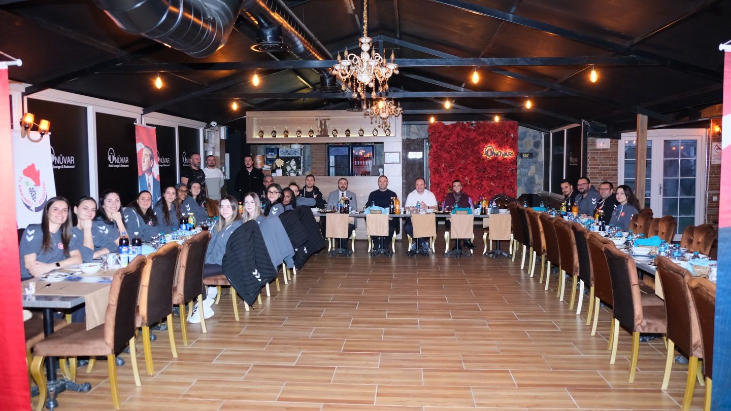 POTADA ZİRVE, SOFRADA BİRLİK Başkan Bulut, Kırklareli’nin sultanlarını iftarda ağırladı