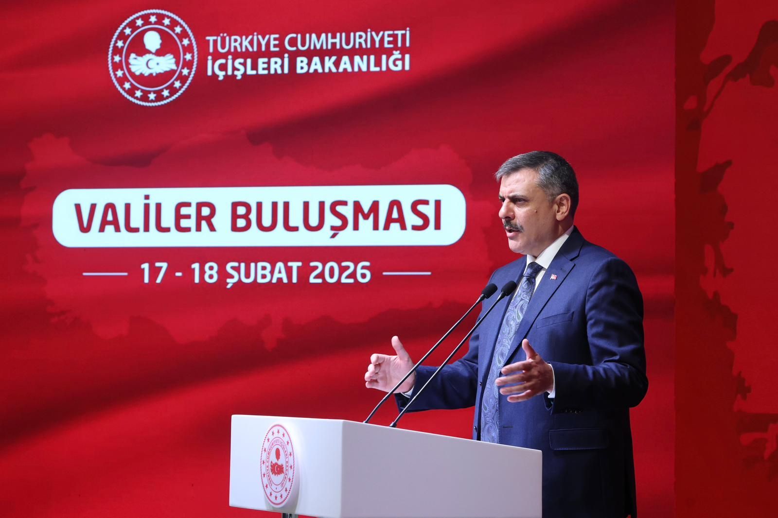 İçişleri Bakanı Çiftçi, valilerle buluştu