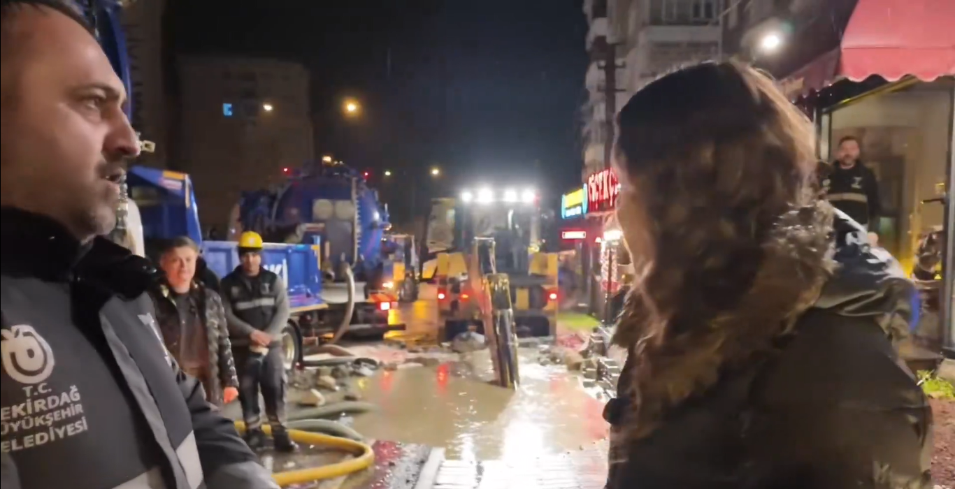 Kanalizasyon hattı çöktü! TESKİ gece boyu müdahale etti