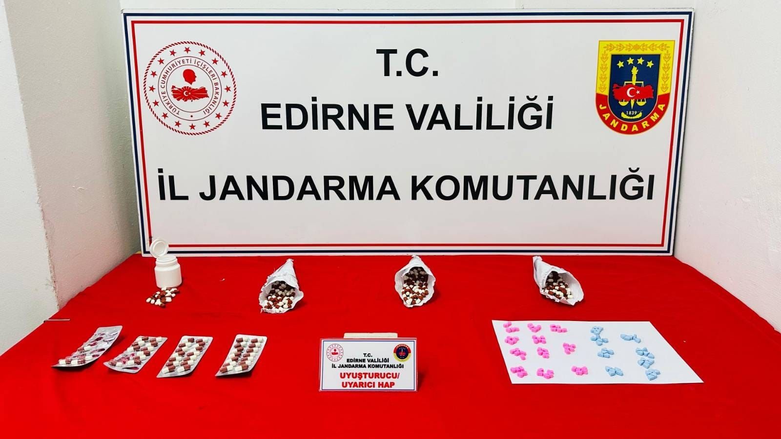 Jandarmadan uyuşturucu operasyonu; karı-koca gözaltına alındı