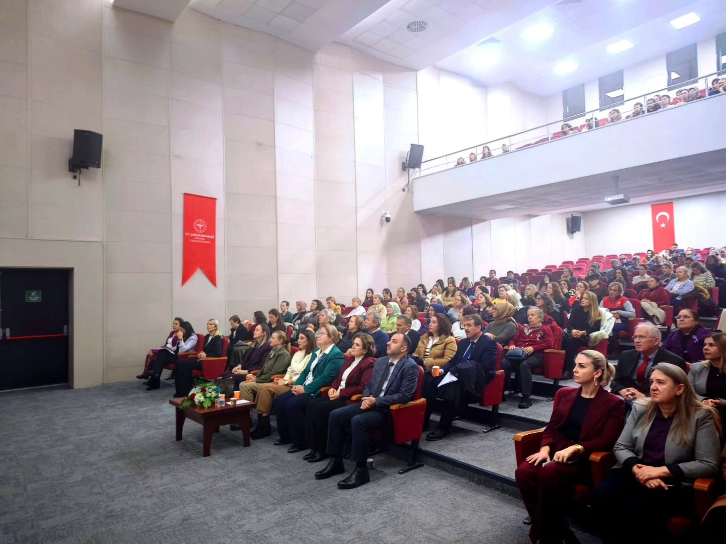 Dünya Kanser Günü’nde farkındalık semineri