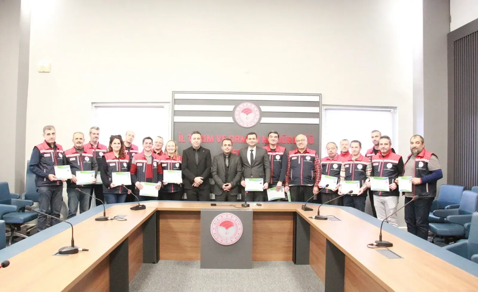 Veteriner hekim ve sağlık personellerine başarı belgesi