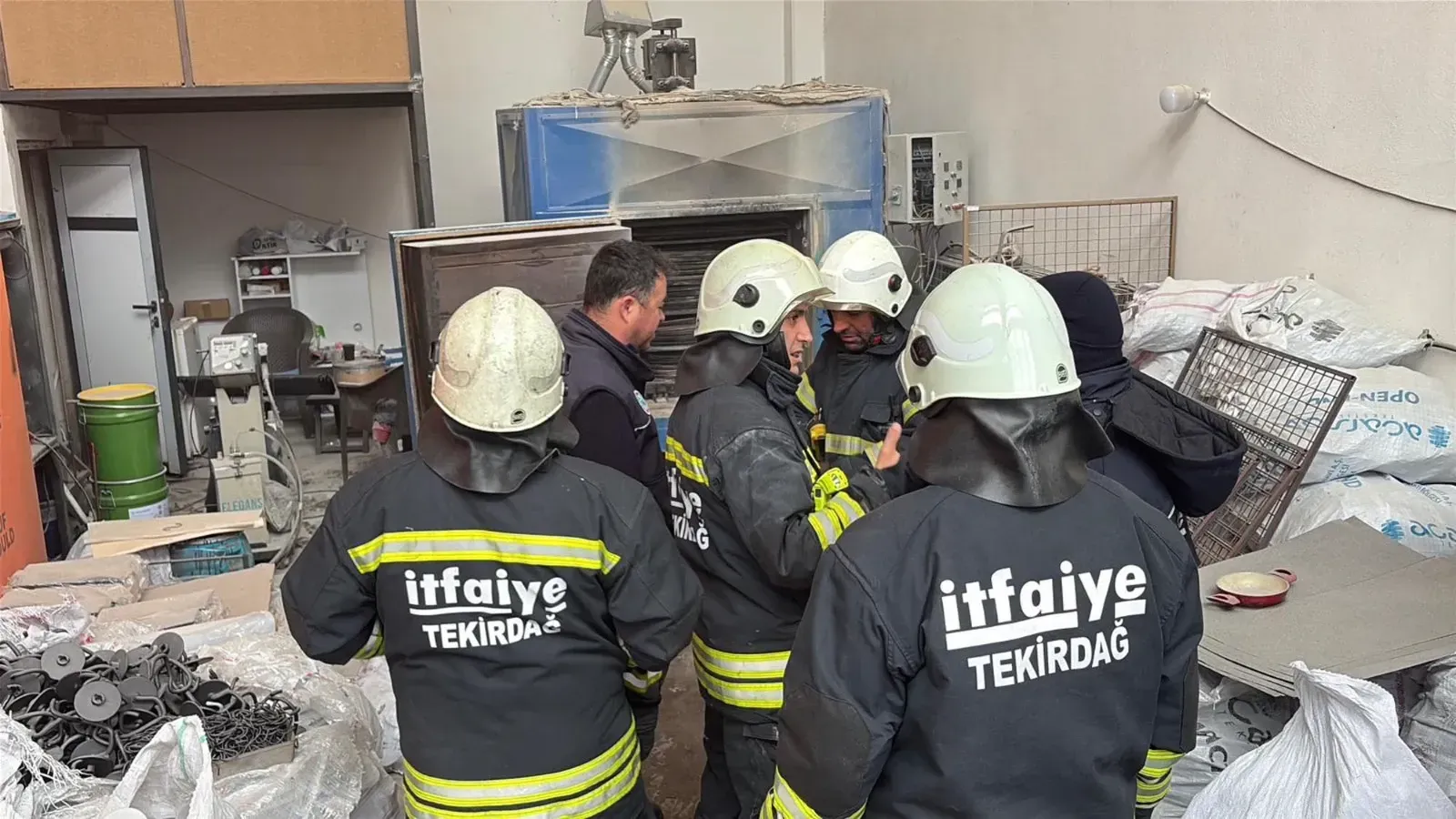 Atölyede çıkan yangında 1 işçi yaralandı