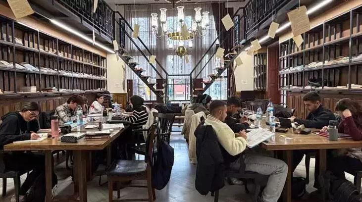 2025'te halk kütüphanelerini 39 milyondan fazla kişi kullandı