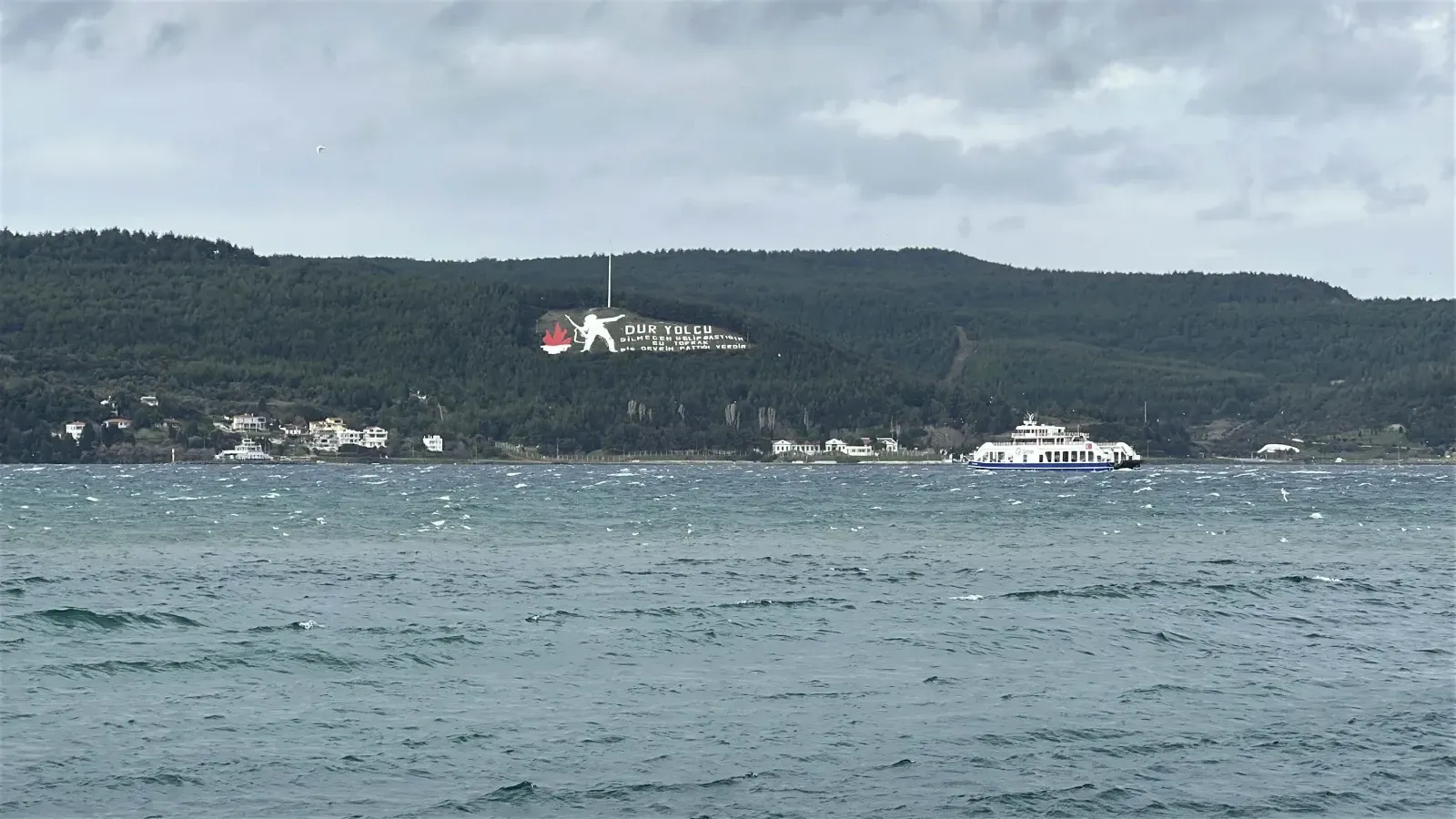 Boğaz trafiği yeniden açıldı